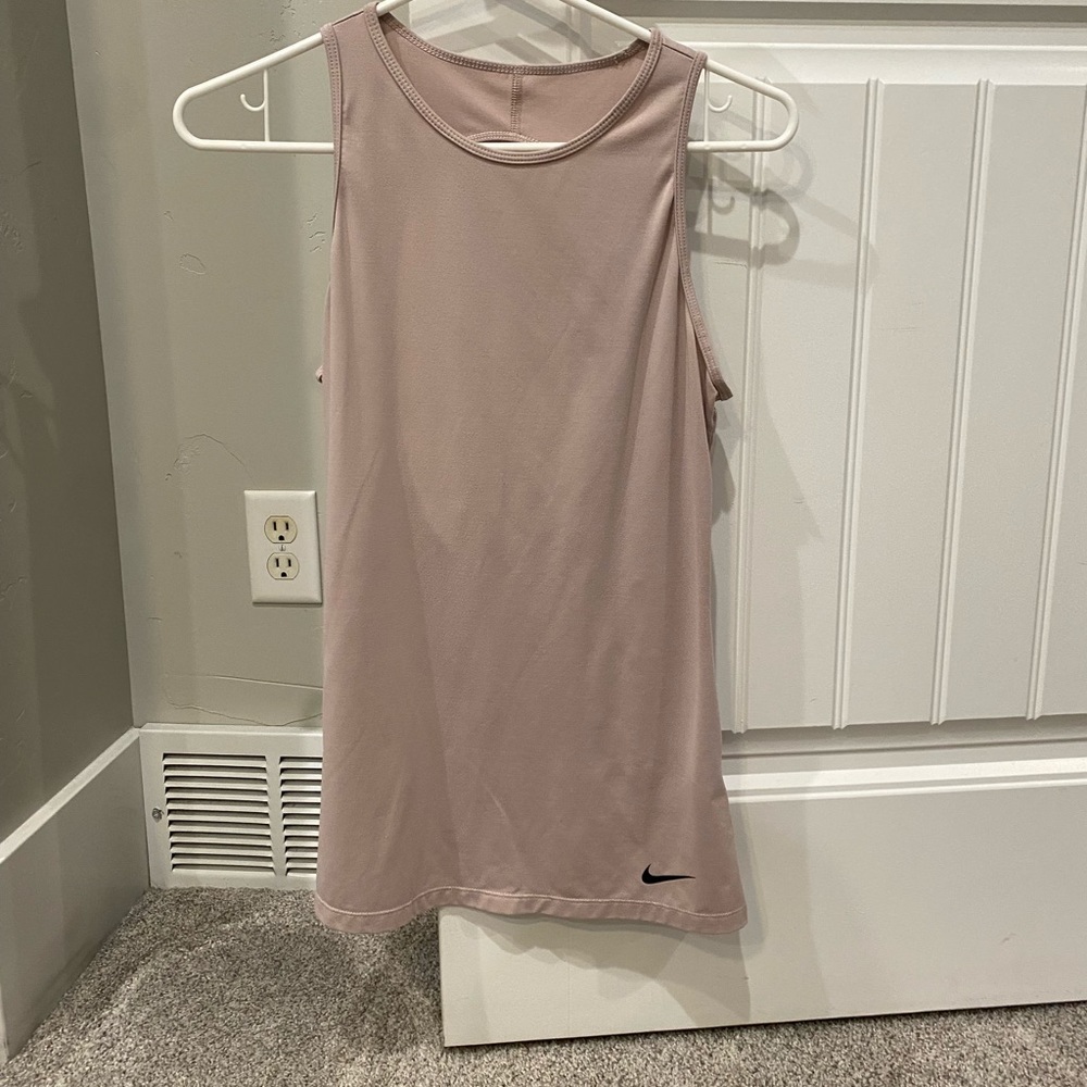 Nike Key Hole Workout Tank